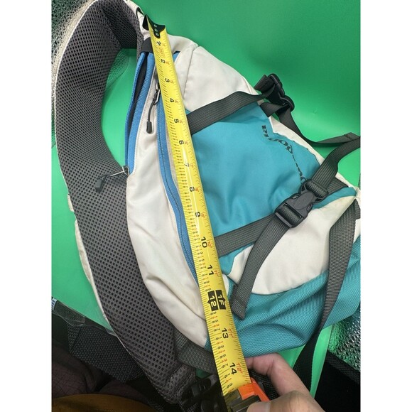 Patagonia Atom Crossbody Sling Bag 8L Teal and Green size 9"x13” - Picture 6 of 9